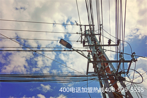 (400電話呼叫中心辦理中心)(企業(yè)選擇400電話申請服務(wù)的優(yōu)勢是什么？)