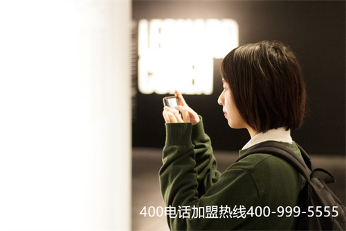 (濟(jì)南400電話功能)(400電話申請(qǐng)還能讓企業(yè)用戶省錢？還有其他的優(yōu)點(diǎn)嗎？)